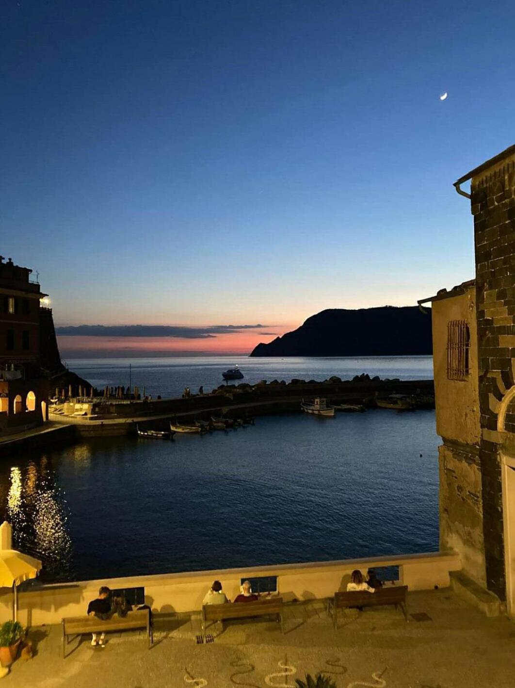 La Casa Di Geo Stazione Centrale La Spezia 5 Terre Exterior foto